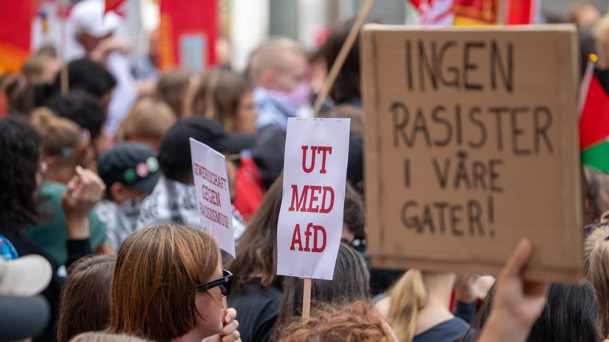 AfD-politiker møter protester i Oslo om remigrasjon