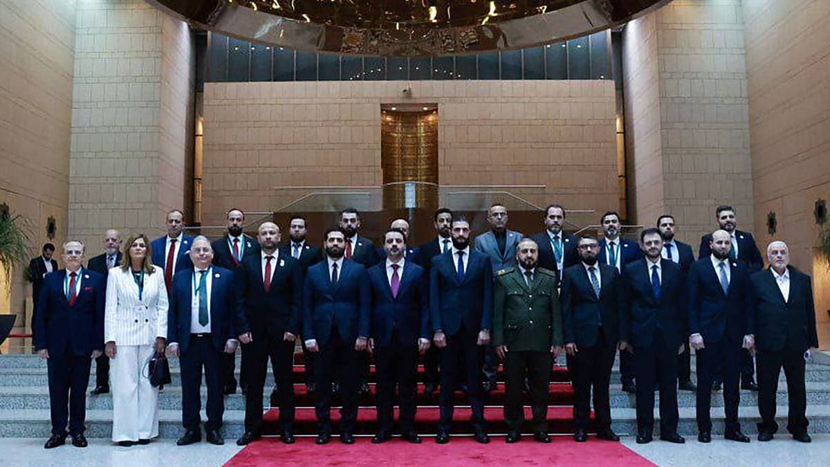 Har danna overgangsregjering i Syria: – Treng eit mirakel for at dette skal gå bra