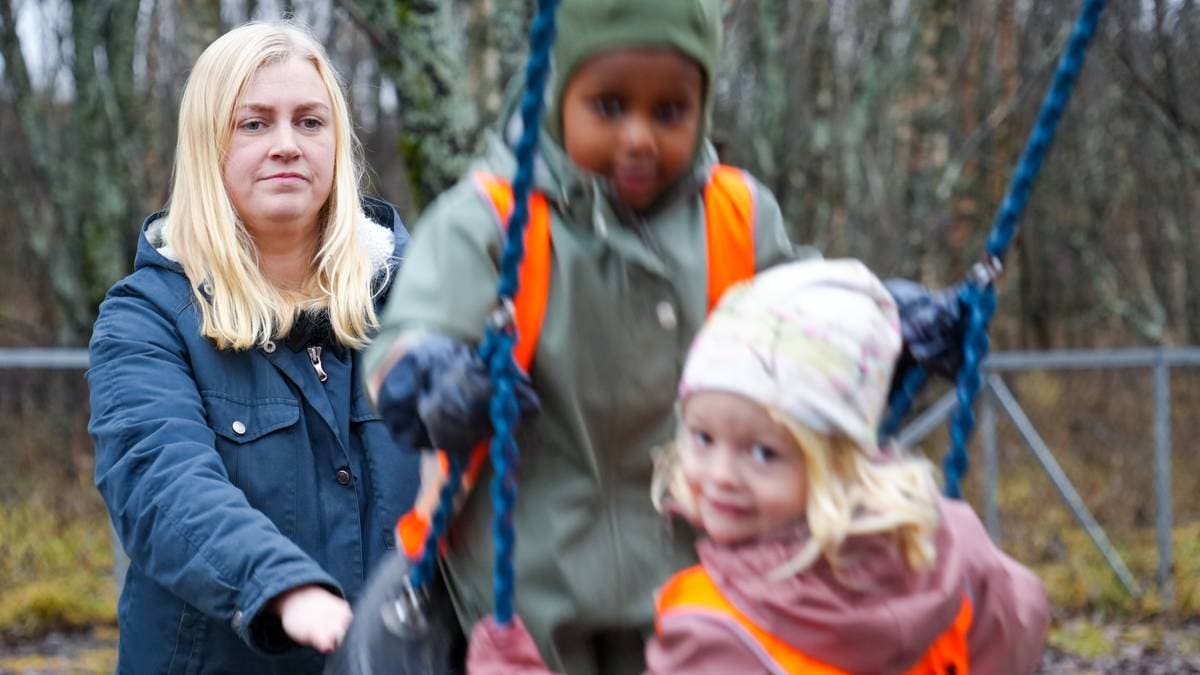 Amalie har betalt tusenvis for jobbklede frå eigen lomme