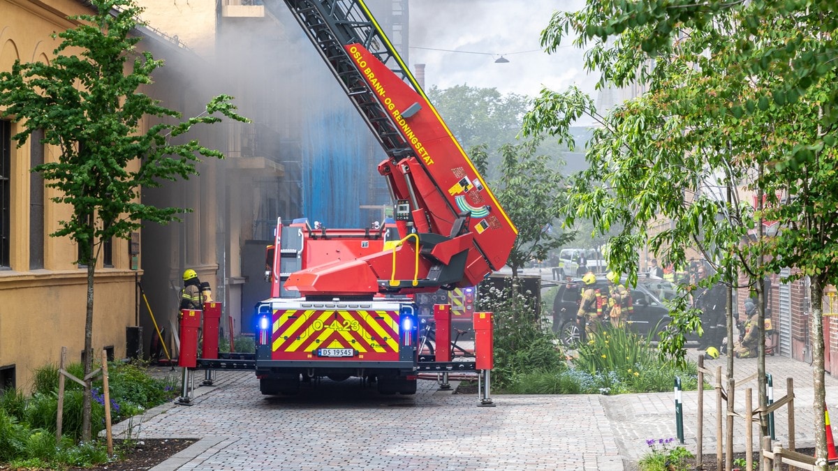 Brannvesenet har slukket brann i bygård i Oslo