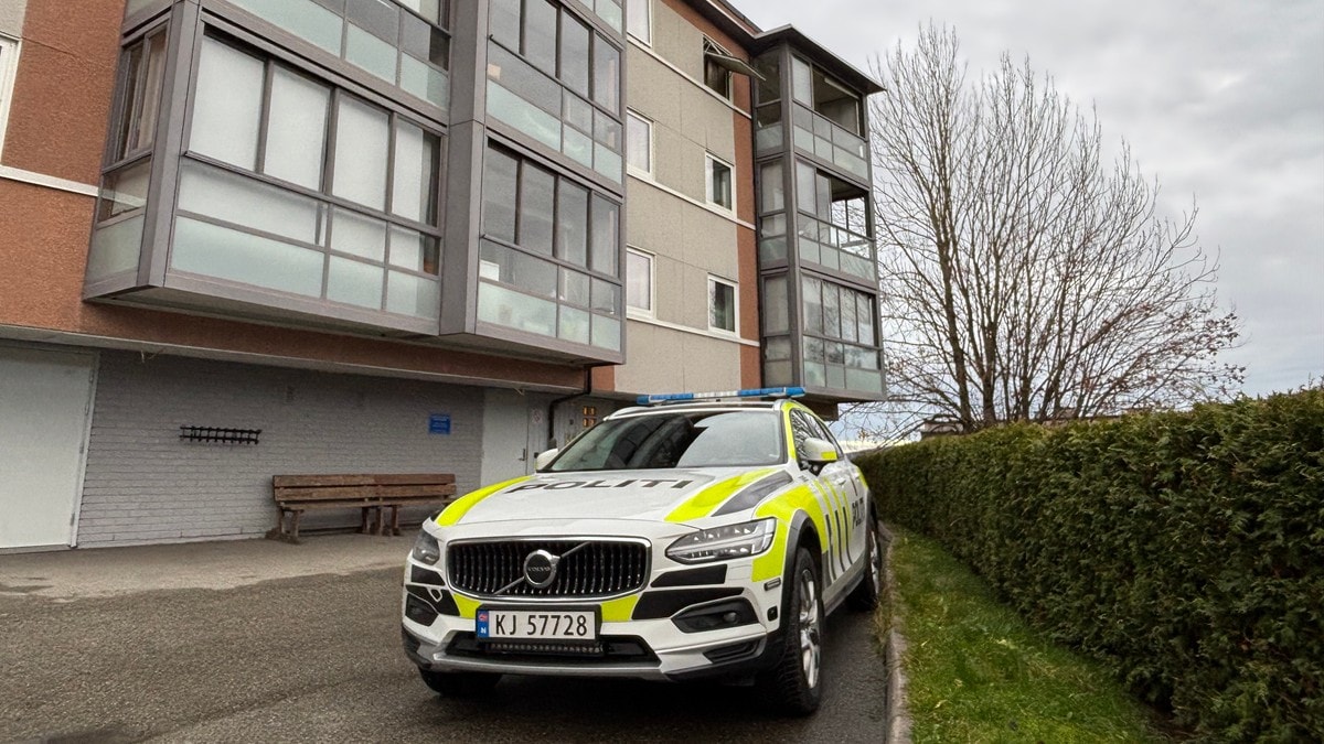 Mann funnet død i røykfylt leilighet i Drammen