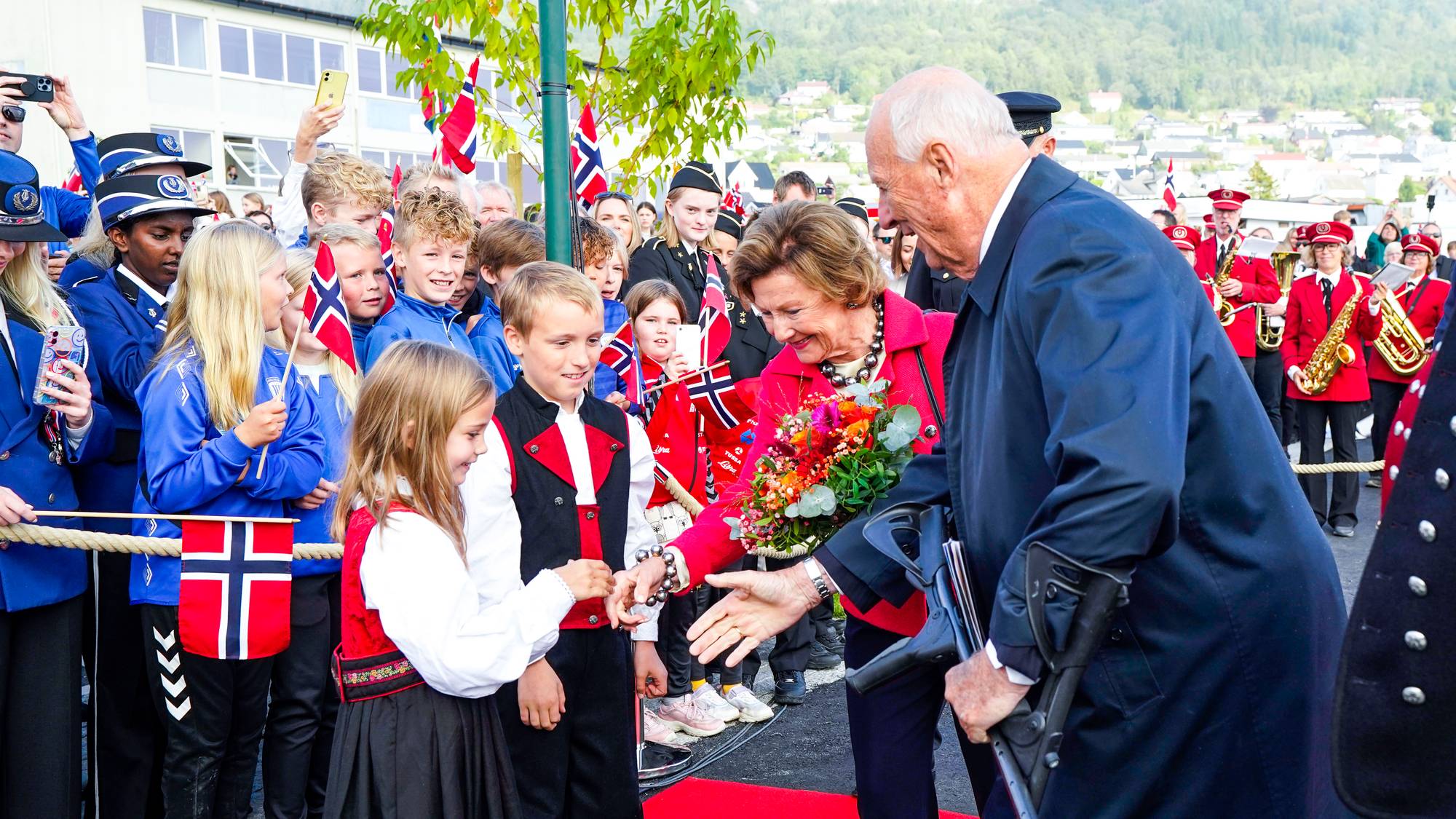 Kongeparets på fylkestur i Møre og Romsdal