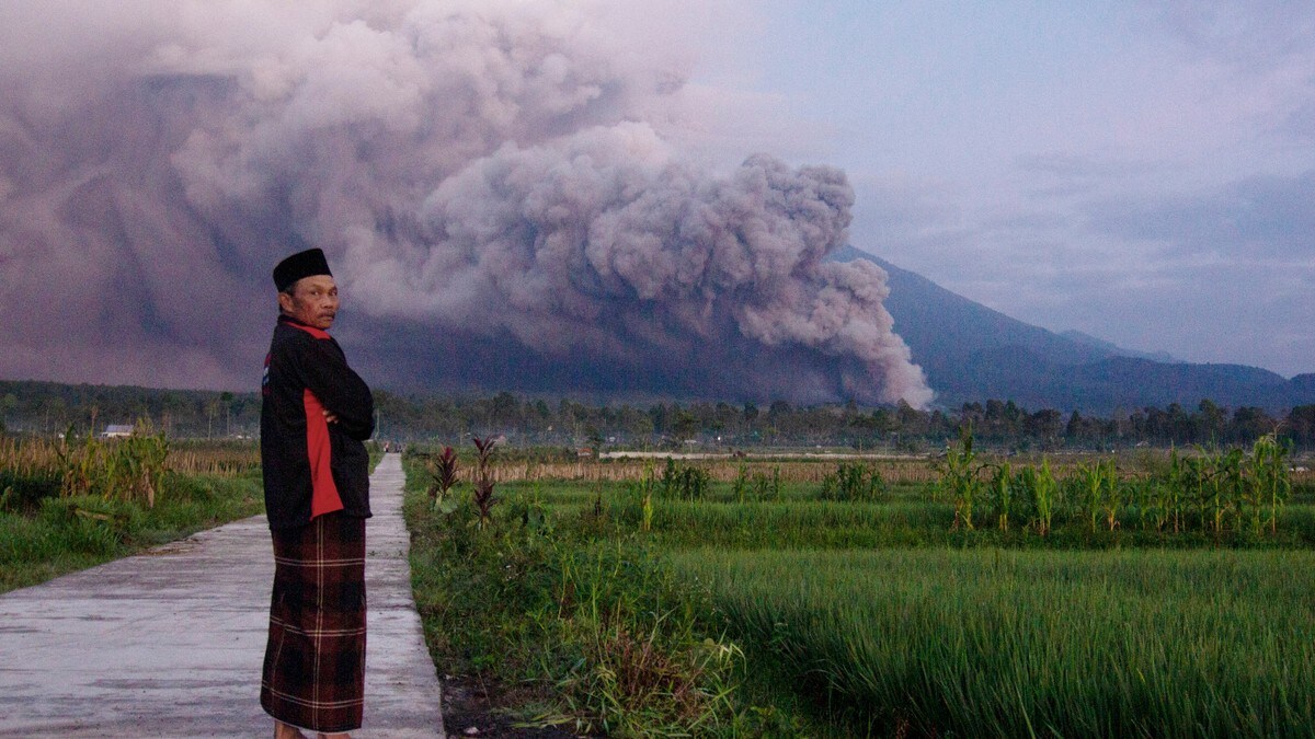 Vulkanutbrudd i Indonesia – landsbyer evakueres