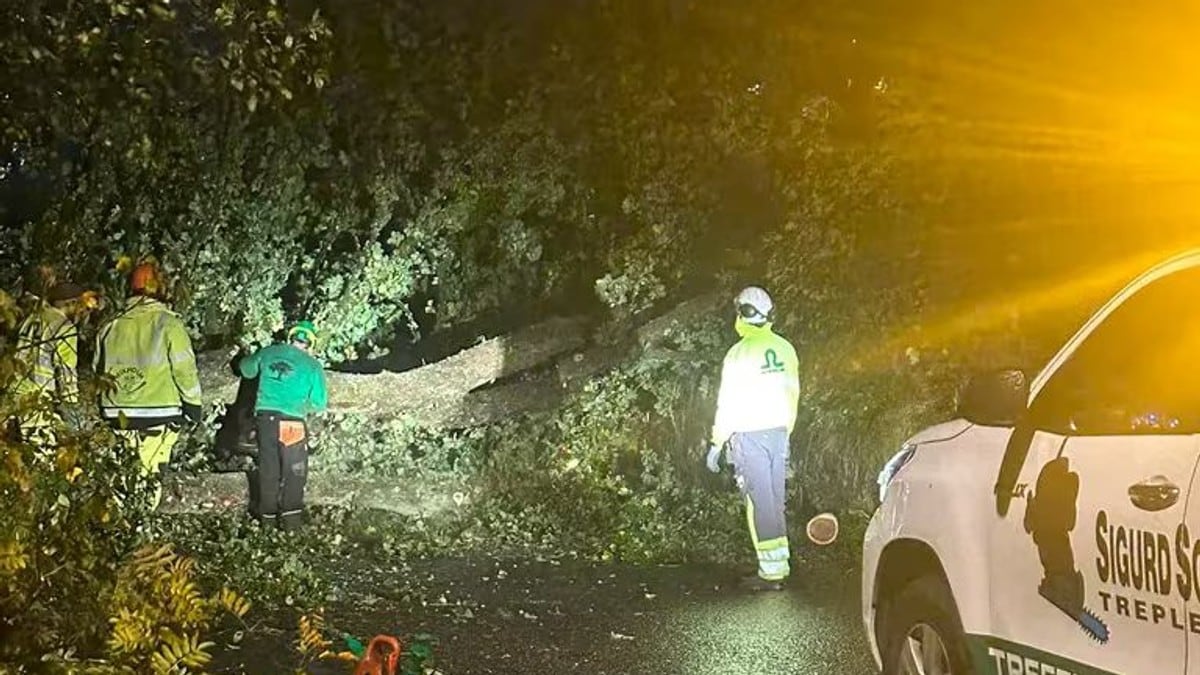 Over 100 stengde vegar i Vestland