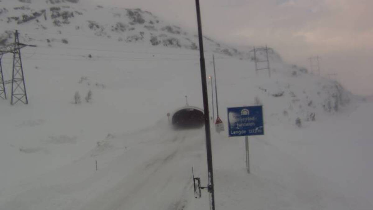 Kolonnekjøring på E134 – NRK Vestland