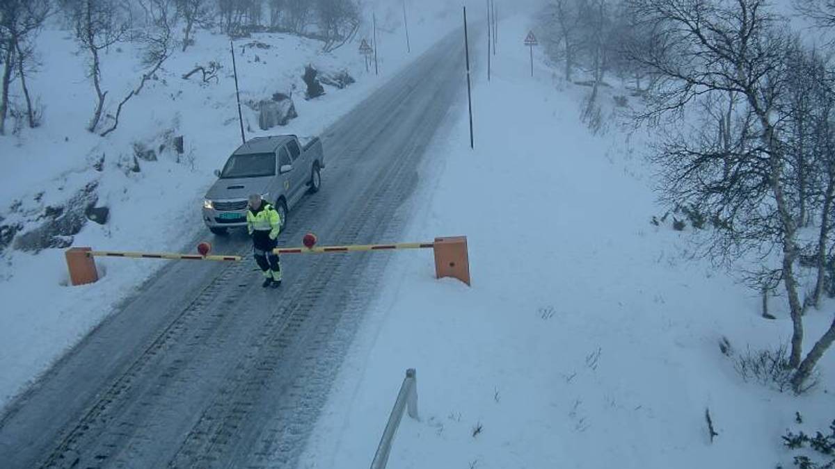 Kolonnekjøring på rv. 7 – NRK Buskerud – Lokale nyheter, TV og radio