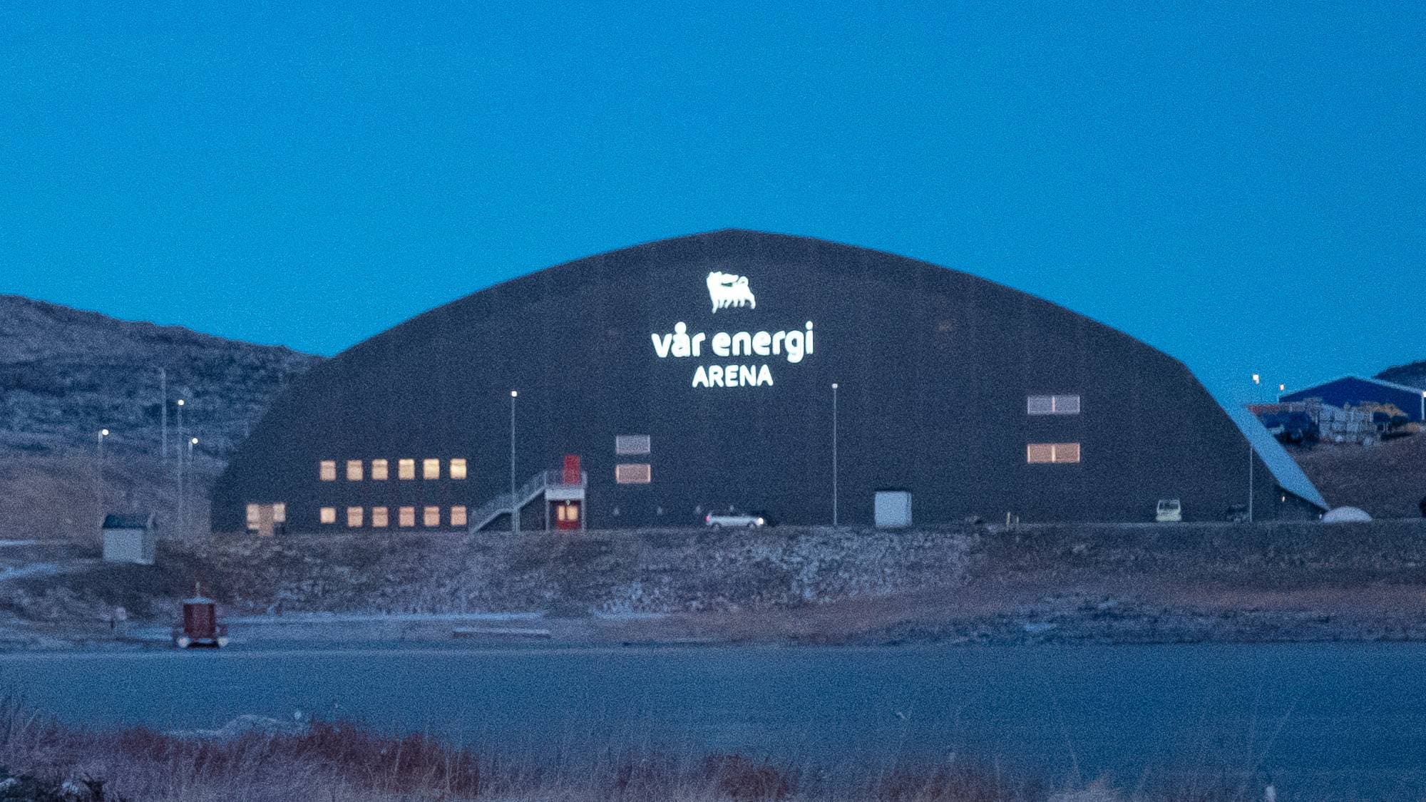 En idrettshall sett fra utsiden