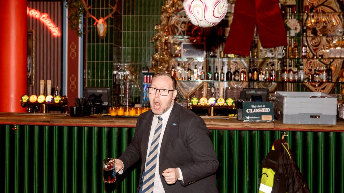 Høgre vil halde pubane opne lenge: – Viktig at folk får lov til å kose seg