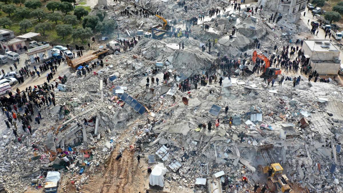 dødstallene stiger etter jordskjelv i tyrkia og syria siste nytt nrk