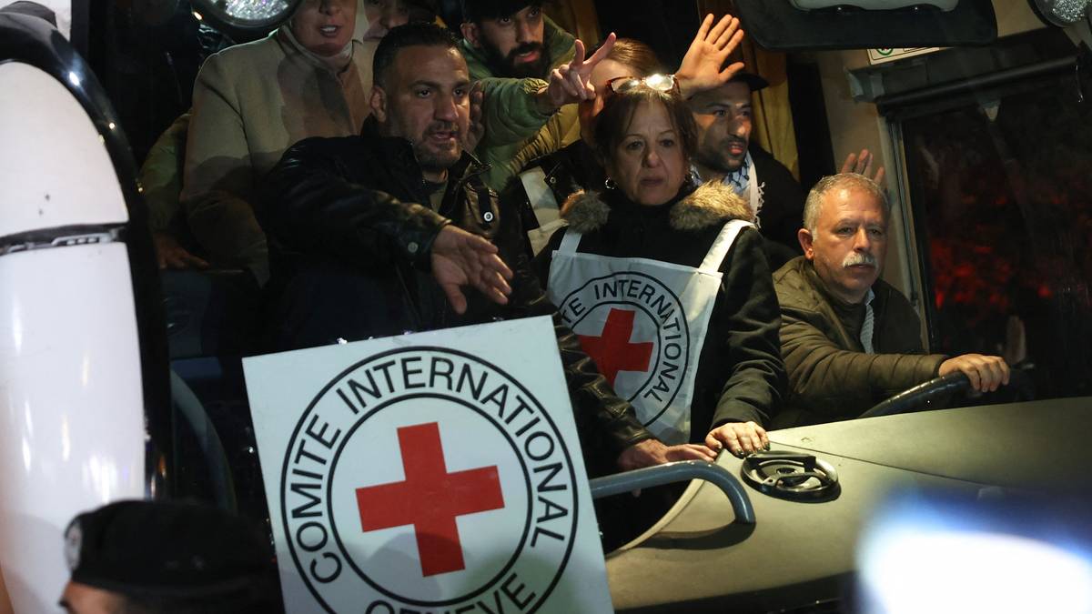 Hamas har overgjeve kroppane til fire gislar