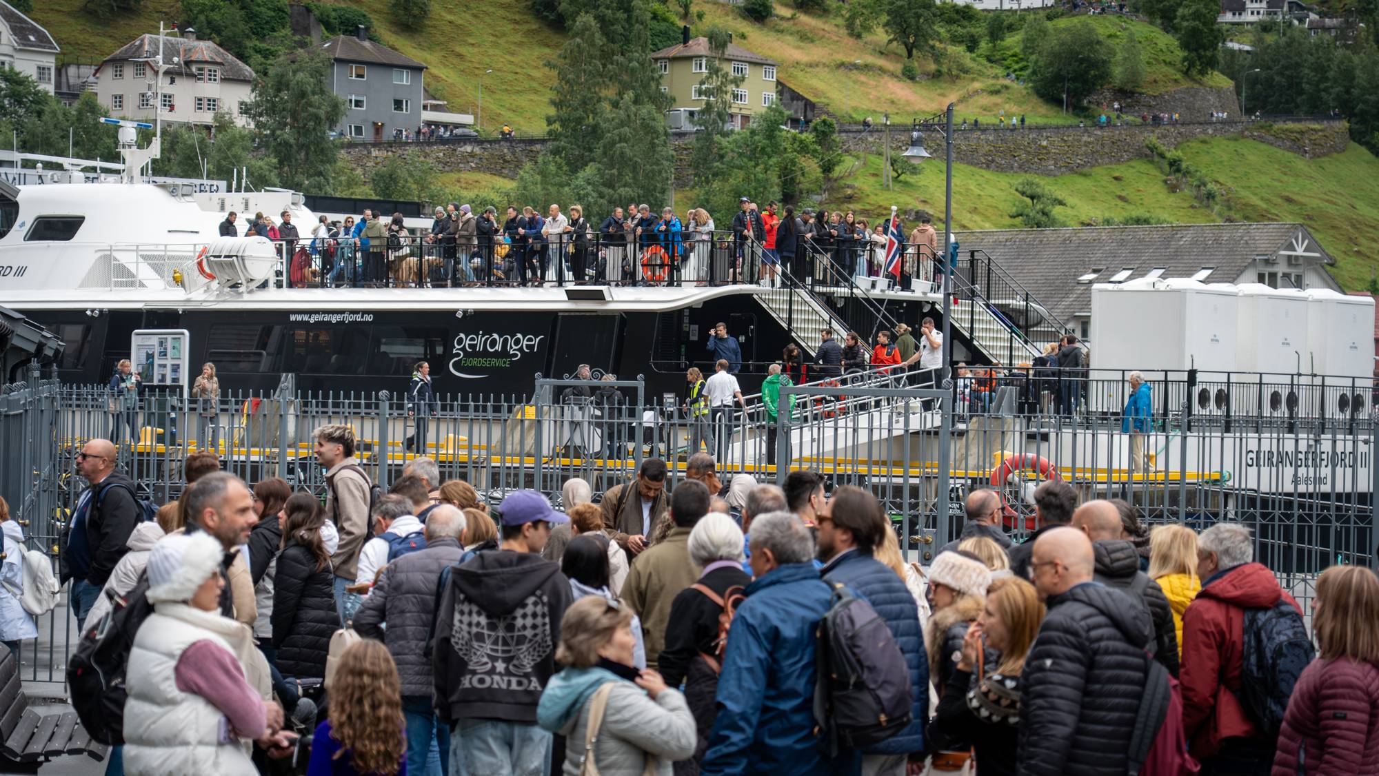 Geirangerfjord, Geiranger Fjordservice
