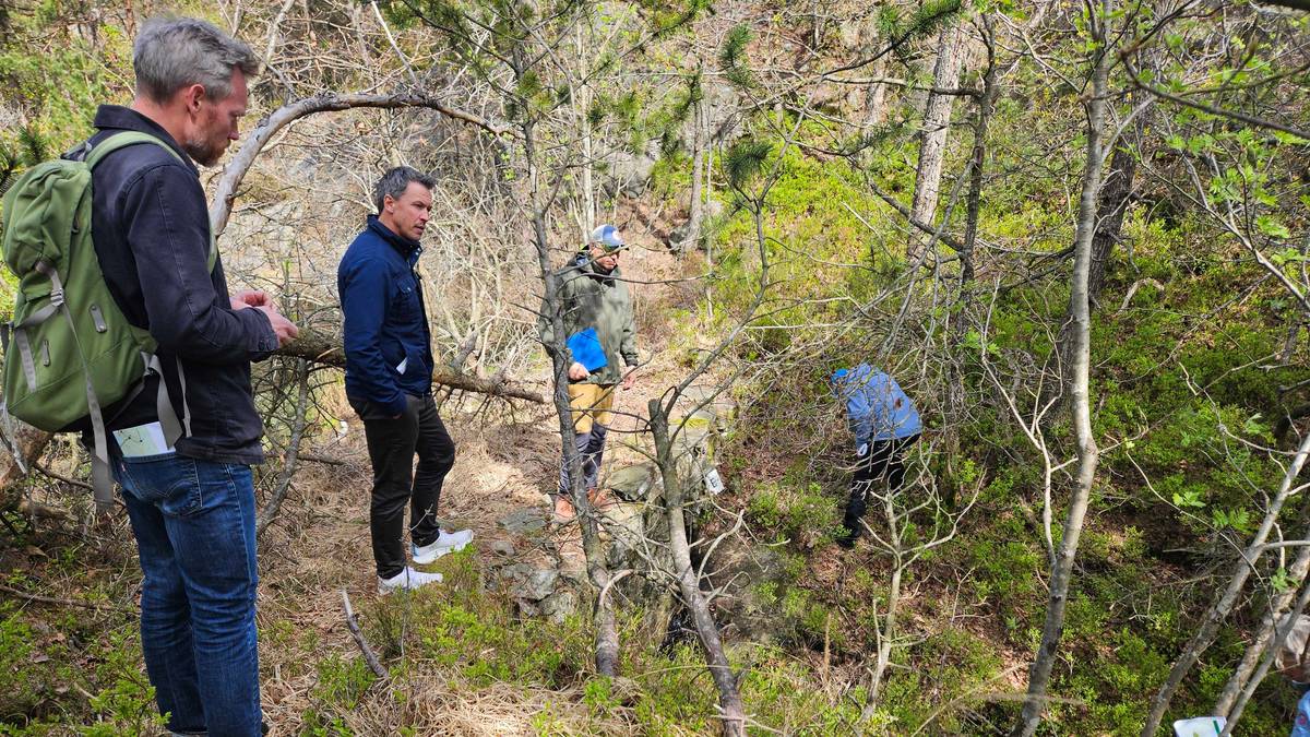 Befaring i Baneheia: – Relevant for om det er én eller to gjerningspersoner