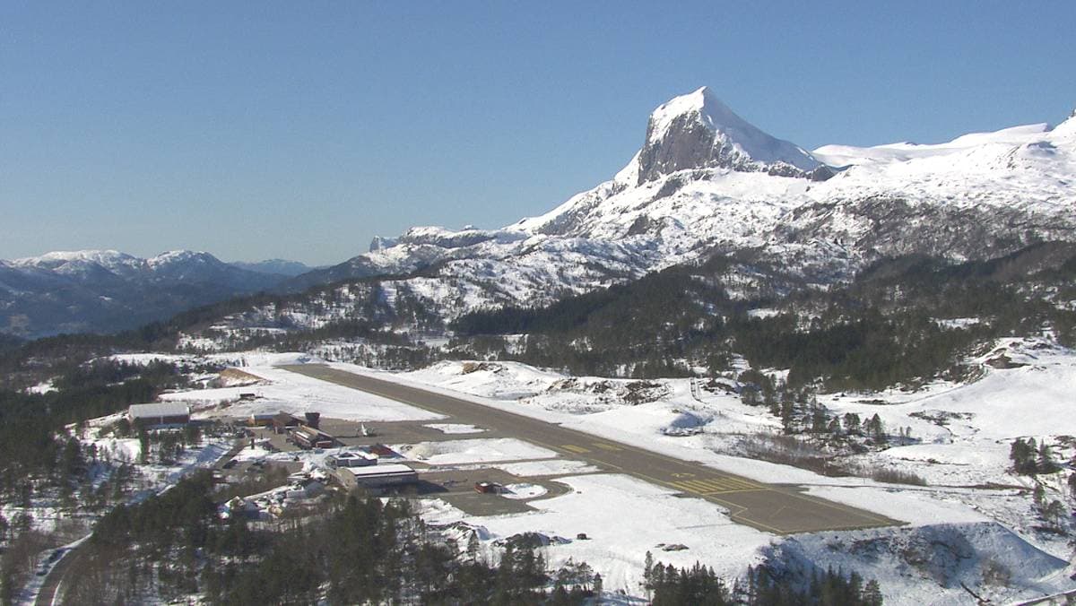 Inga reserveløysing ved 19 norske flyplassar: – Har gått for fort i svingane