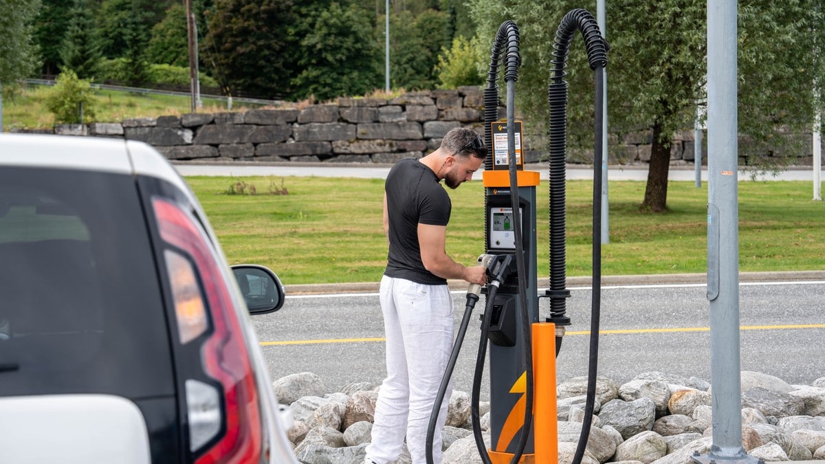 Strømprisene stuper på søndag