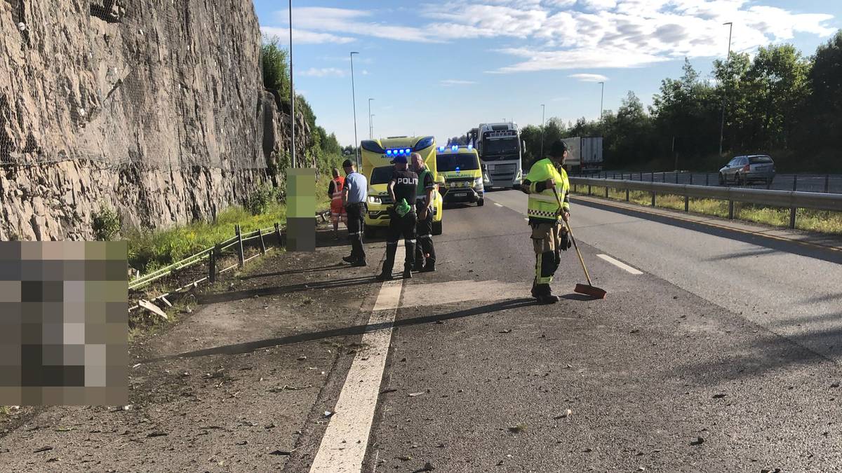 Kjørt Ned 100 Meter Autovern På E18 Fører Løp Fra Stedet Nrk