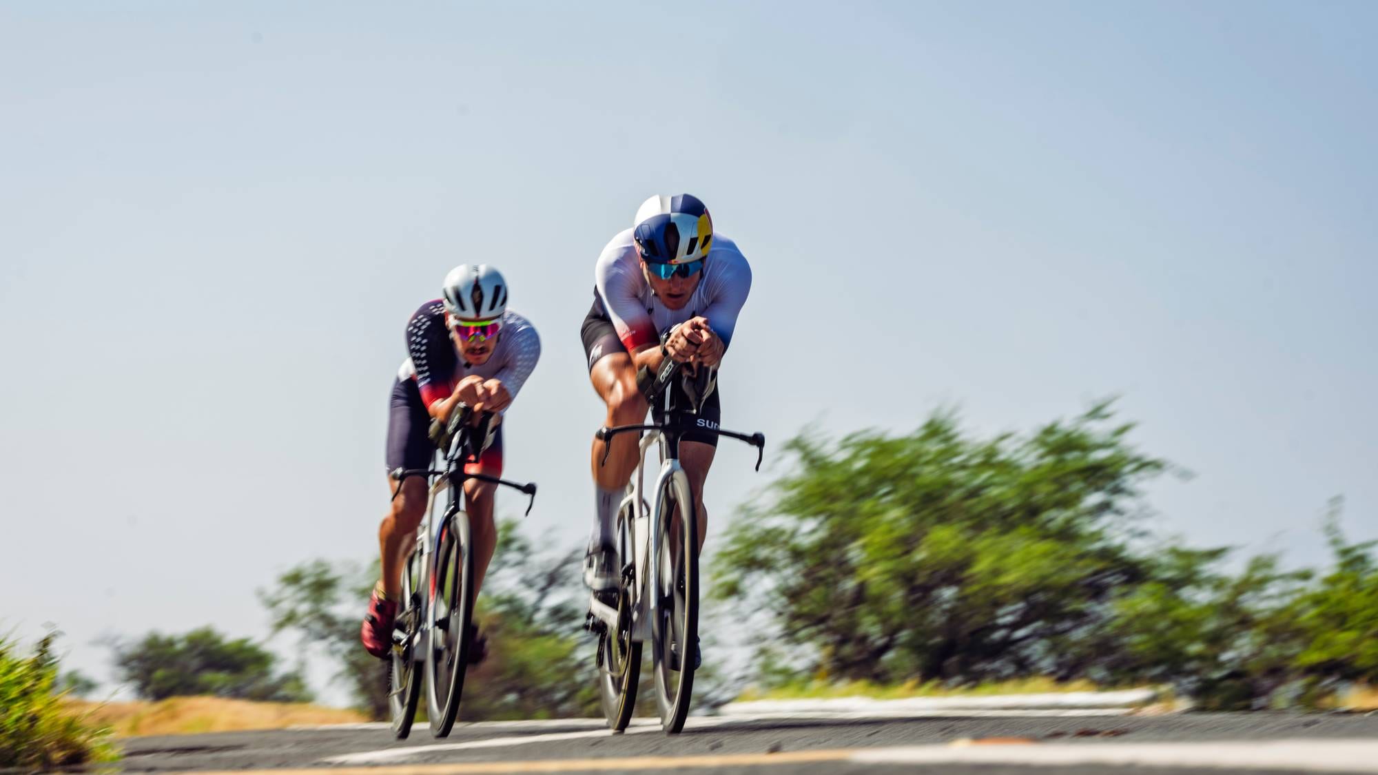 Kristian Blummenfelt og Gustav Iden lader opp til Ironman-VM på Hawaii. 