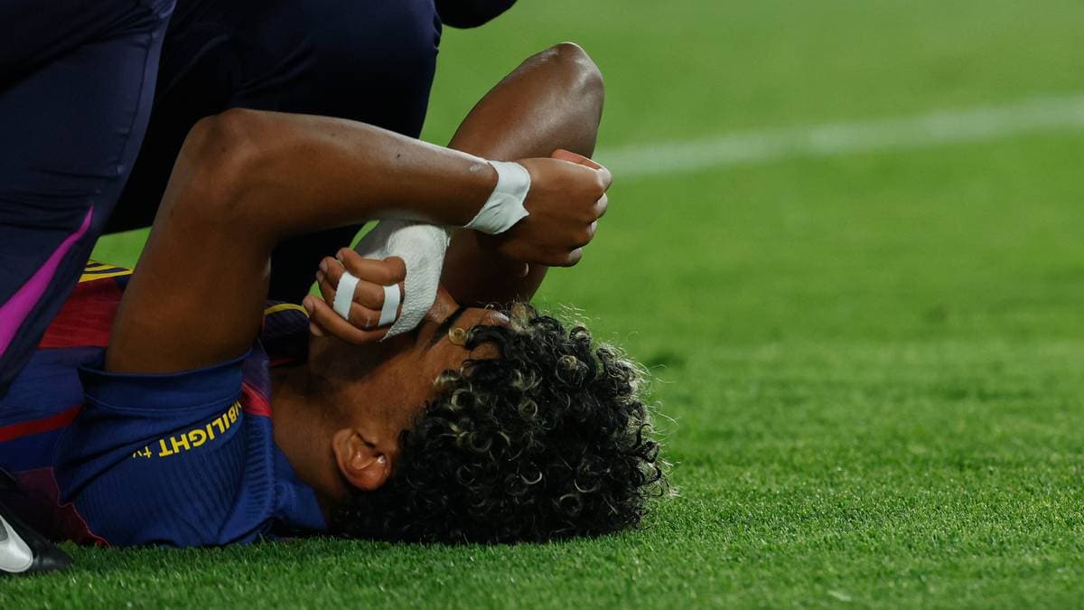 Lamine Yamal ut med skade i Barcelona-kamp – tok seg til baksiden av året