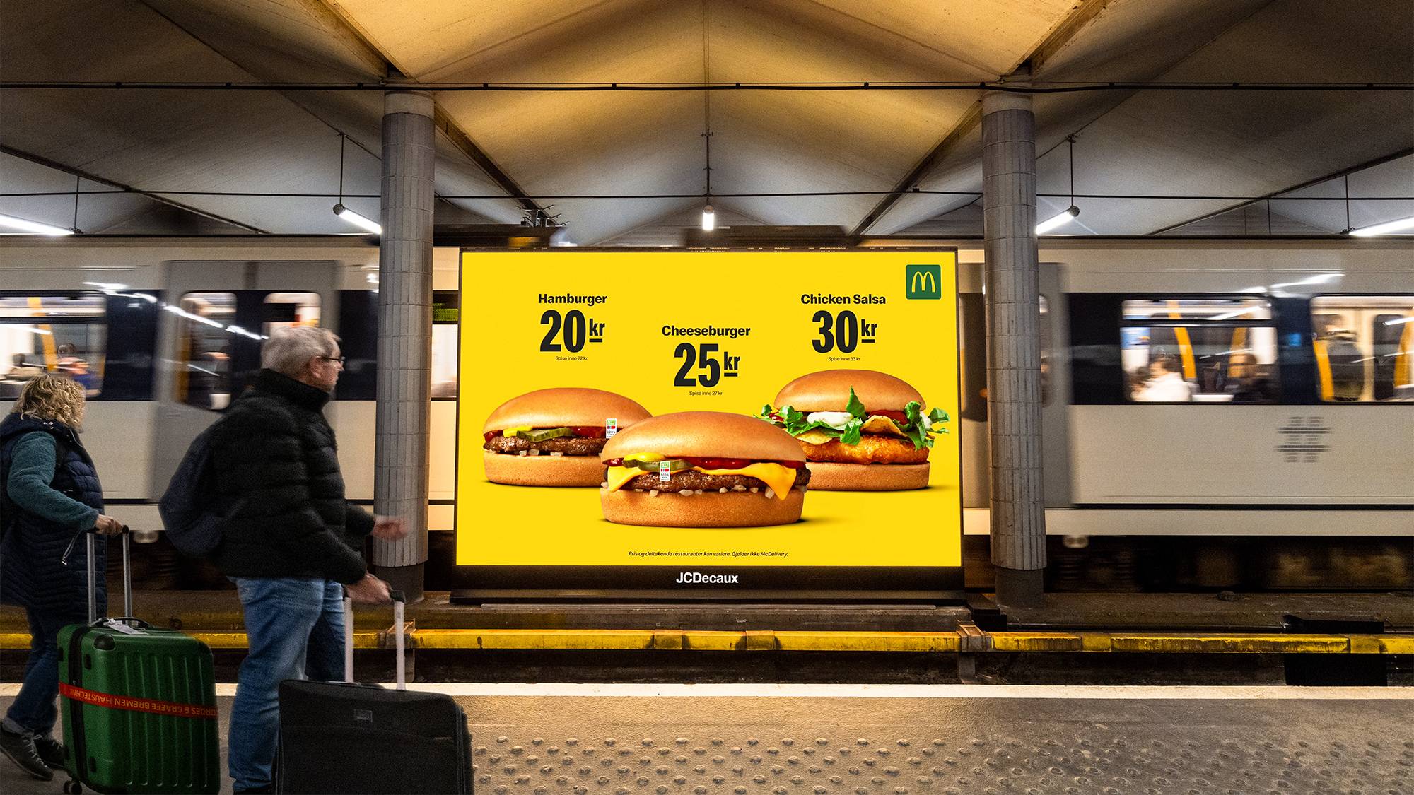 Et bilde av en rreklameplakat fra Jc Decaux med burgere fra McDonalds. Reklamer som dette kan bli forbudt, dersom et "fossil-forbud" når Oslo. 