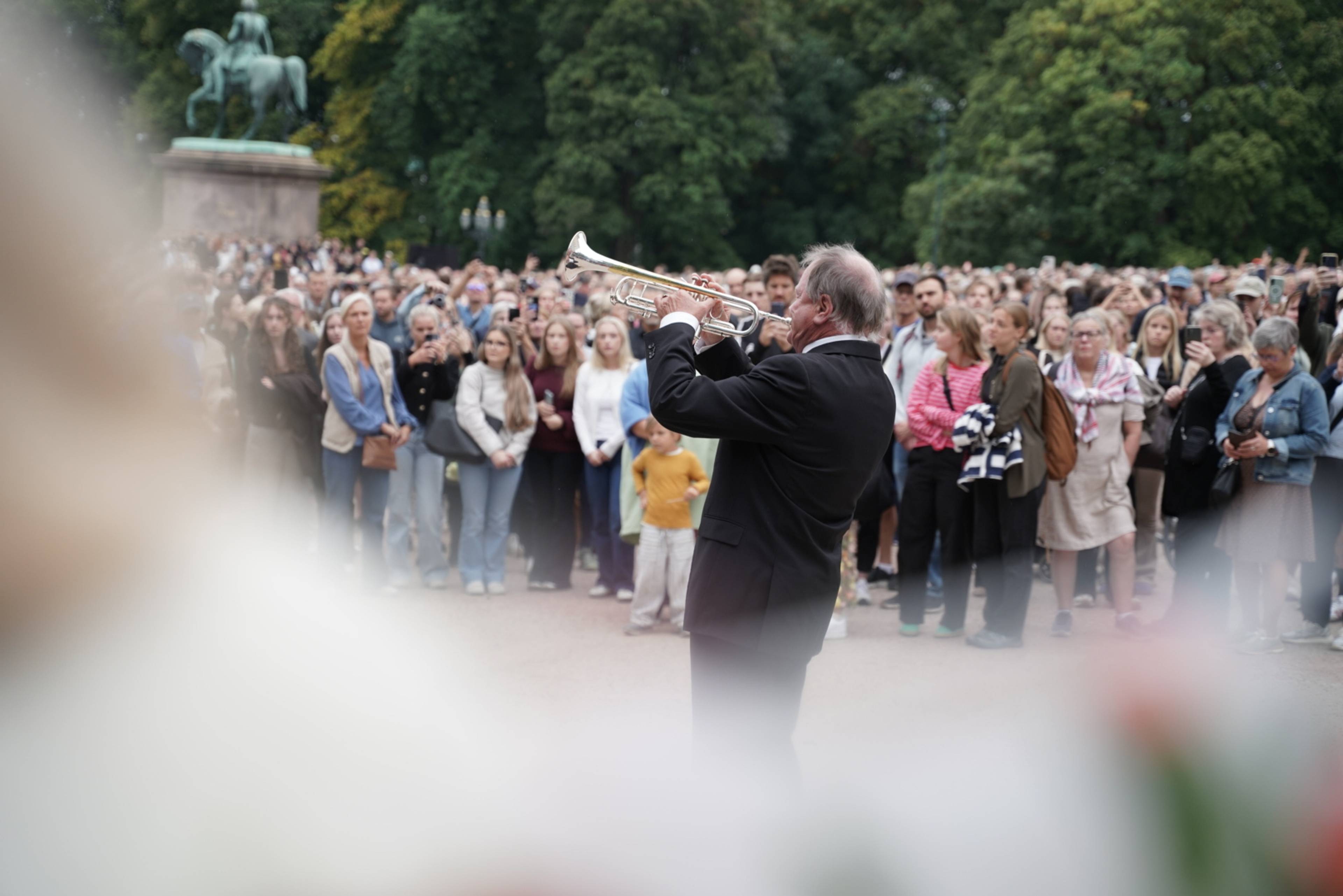 Tronskifte-Slottsplassen