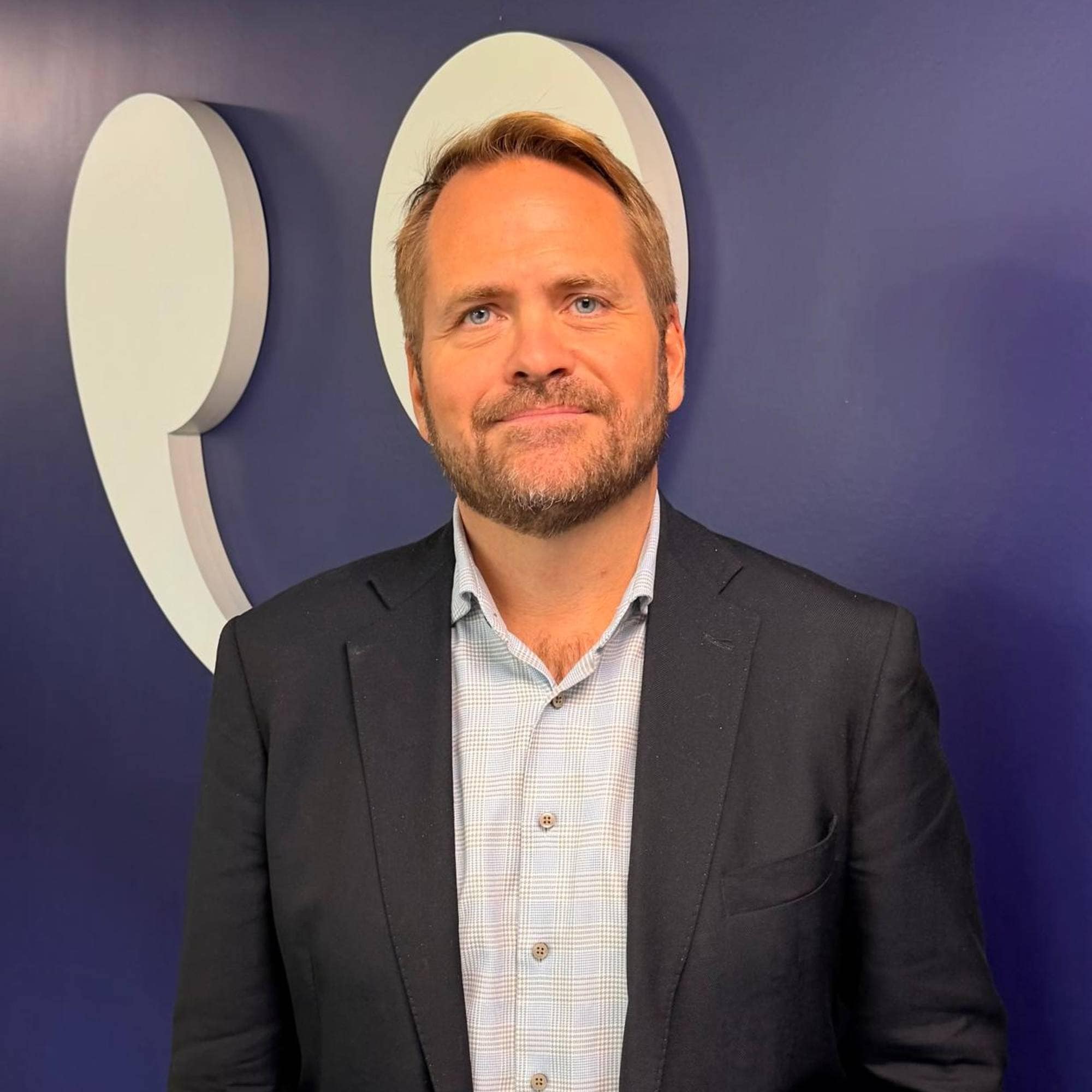 Portrettbilde av Jardar Føreland Pedersen som er administrerende direktør i Unifon. 