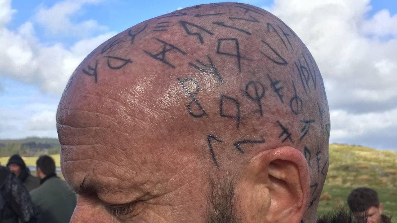 runehovud Vikingane