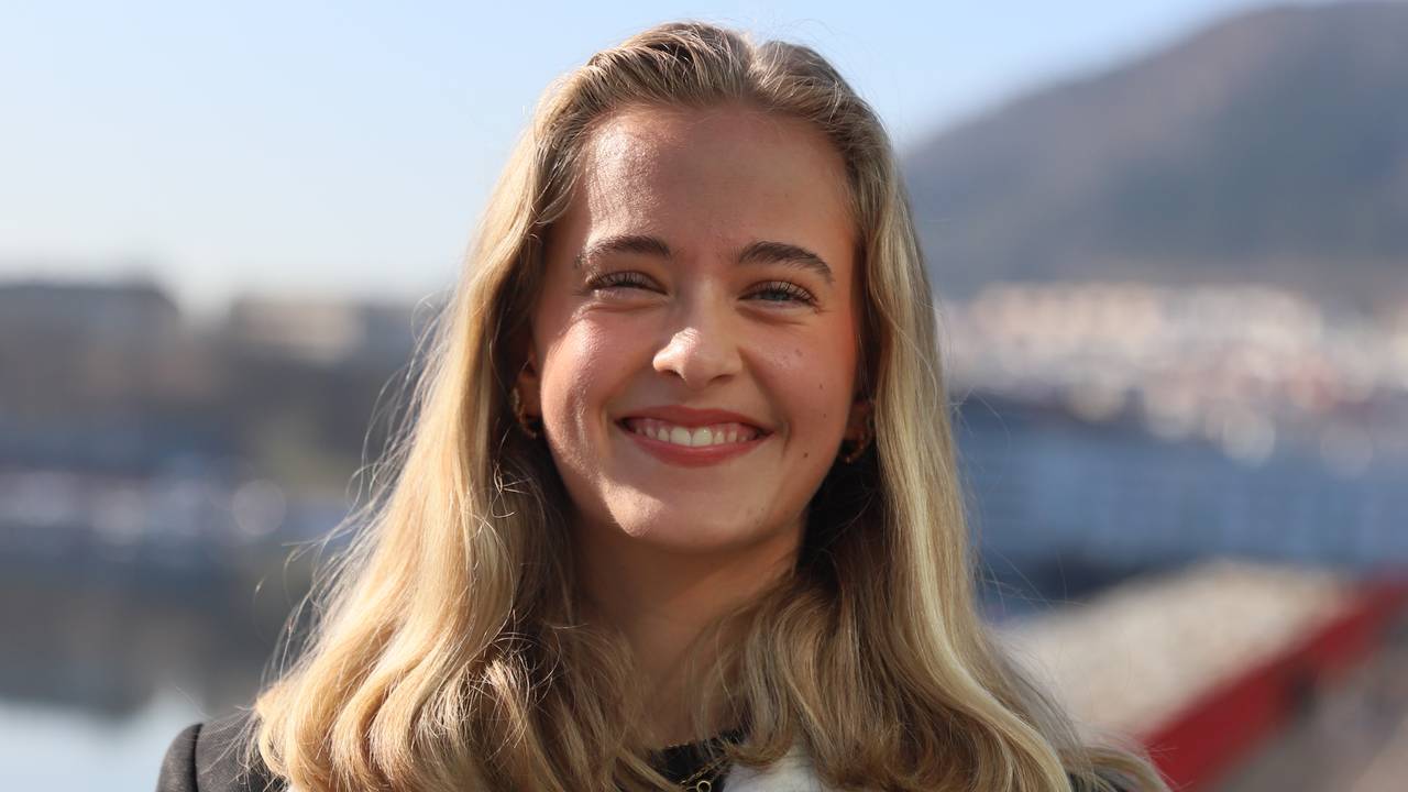 Portrett av Jenni Elvine Sandvik Brekke (18)