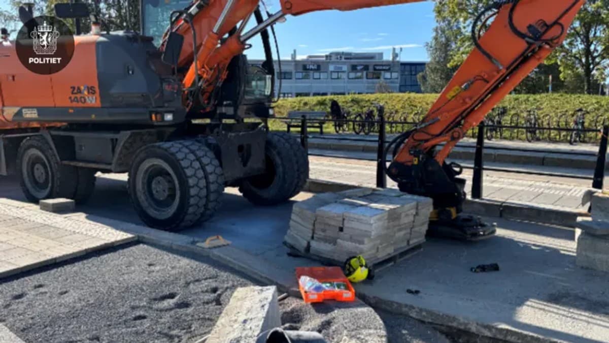 Person har fått 150 kilo tung stein over seg