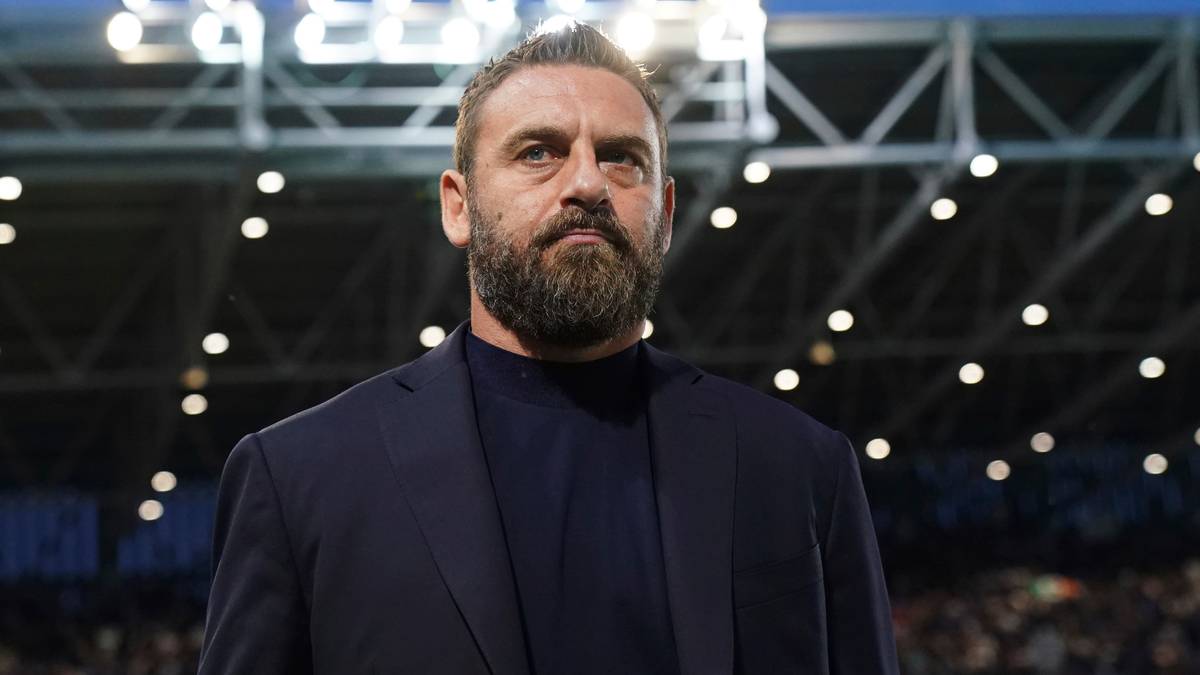 Roma sparket klubblegenden De Rossi