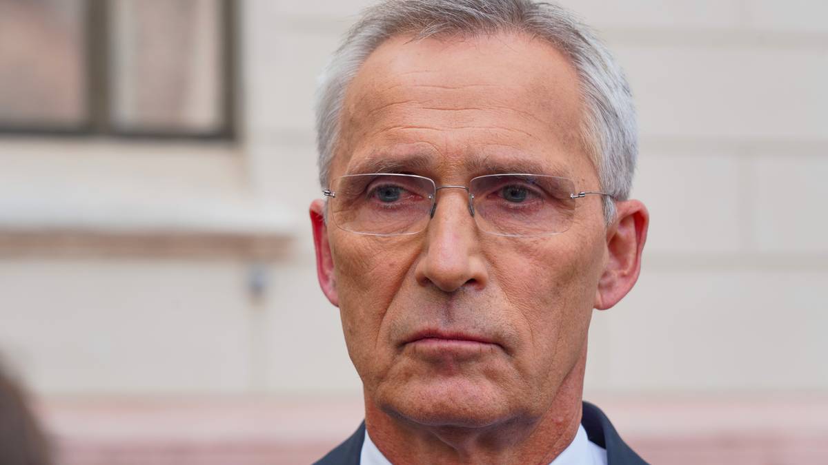 I dag møter Stoltenberg ledelsen i Norges Bank