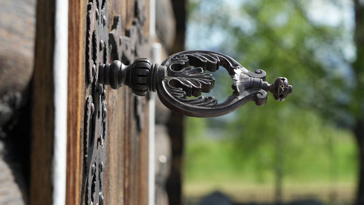 Nøkkelen blei stolen – 50 år etter fekk kyrkja ei tysk pakke