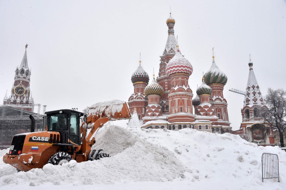 Moskva drukner i snø – elevene får bli hjemme fra skolene