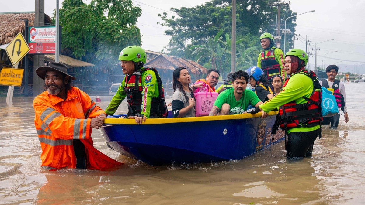 Hundrevis omkomne i Søraust-Asia etter flom og skred