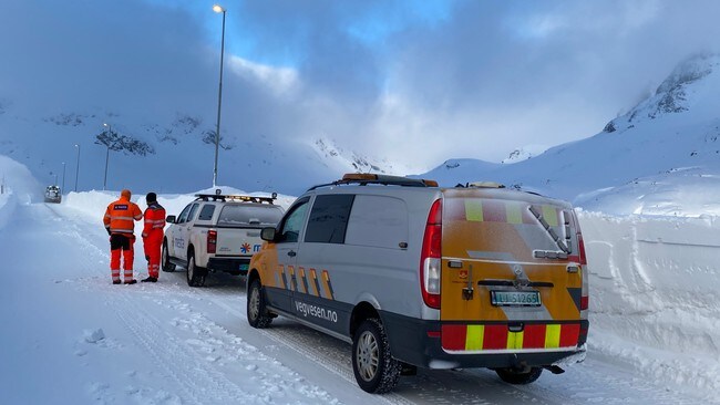 FJERNET SNØ: Det er sprengt i skredområdet, og frest der det er smalt. Foto: Mesta