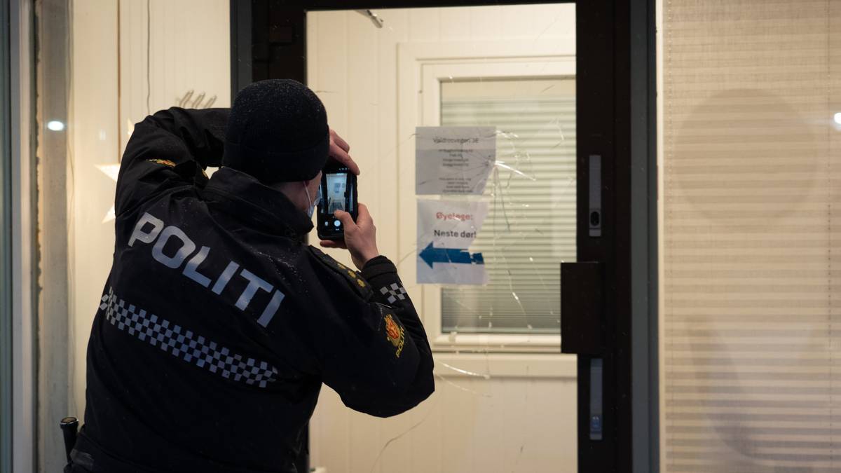 Etterlyser mann med øks etter hærverk flere steder