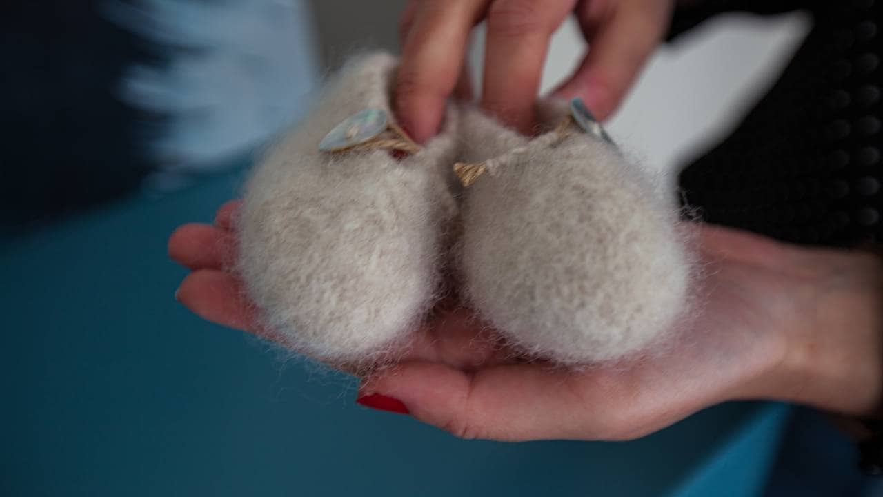 Små tøfler fra en blivende mormor