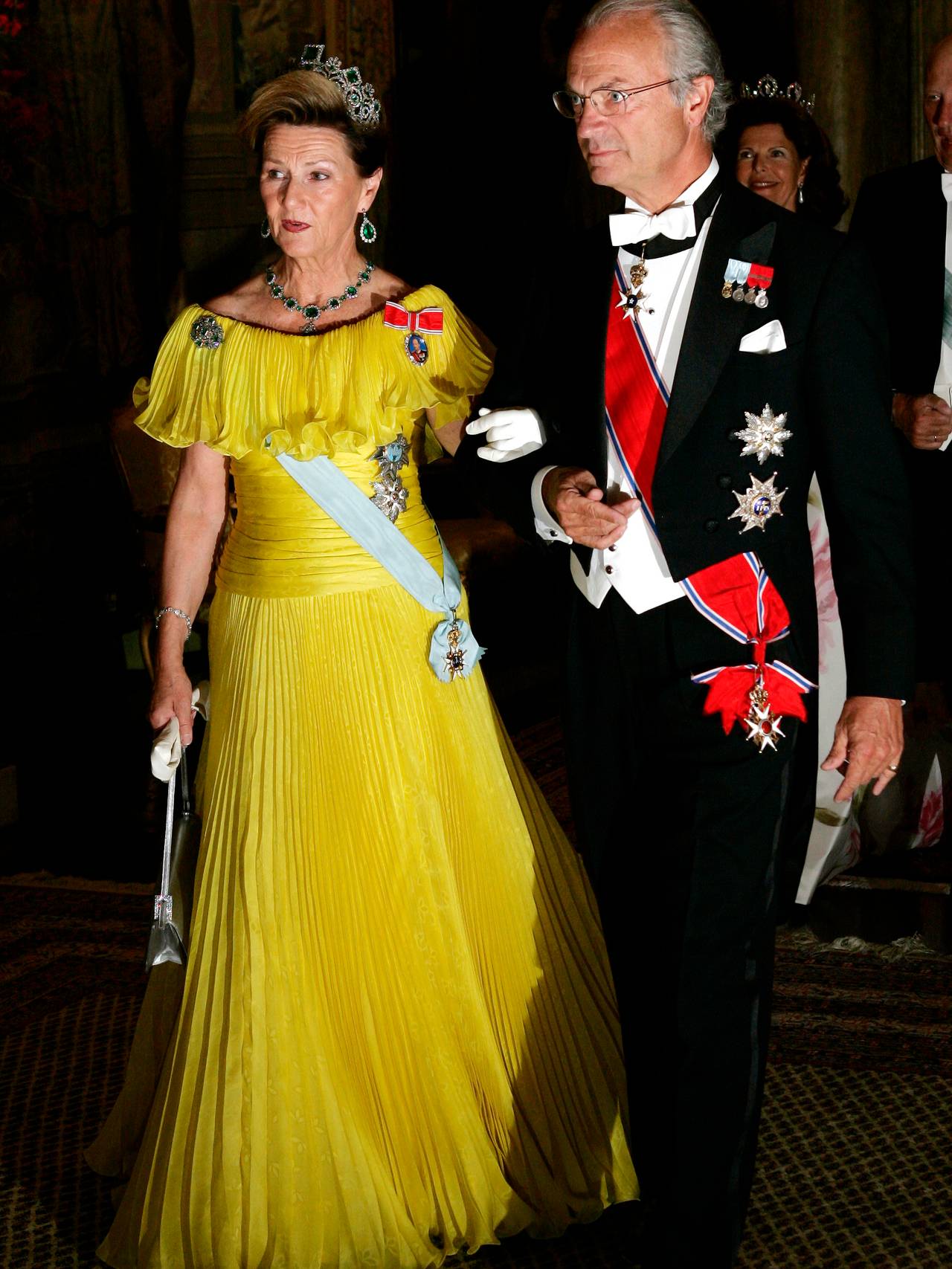 Dronning Sonja gul kjole