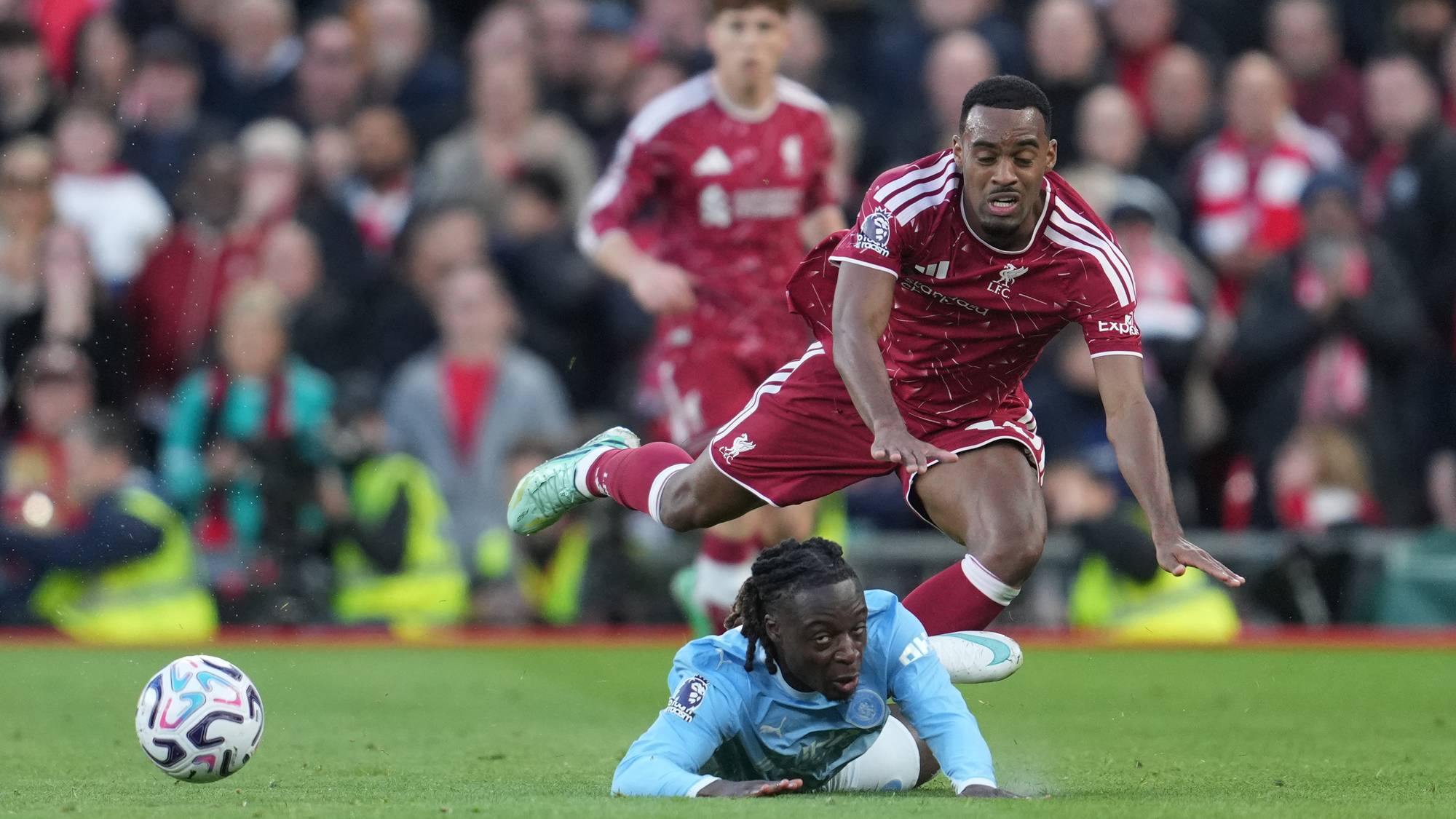 Gravenberch Manchester City