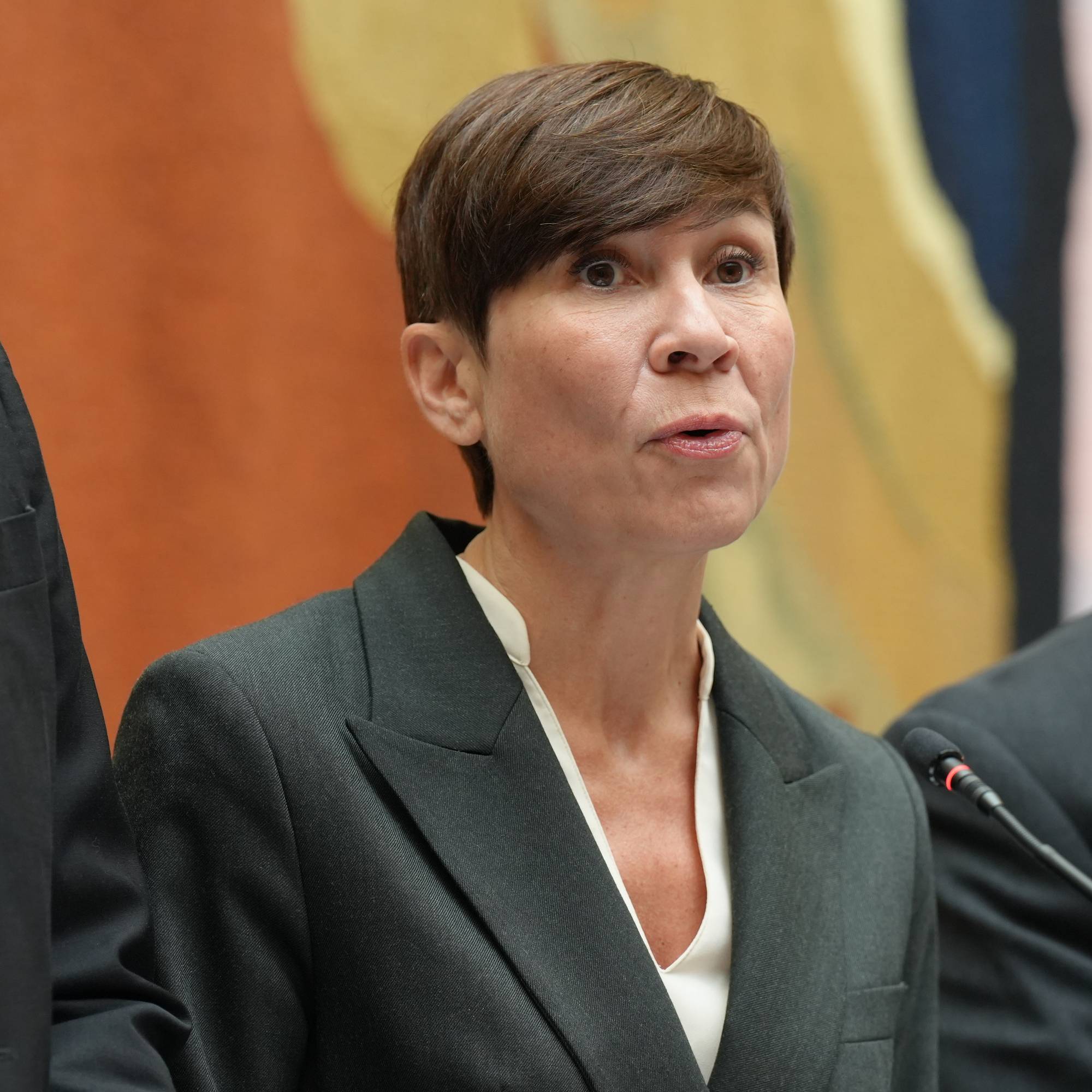 Ine Eriksen Søreide (H) på pressekonferanse