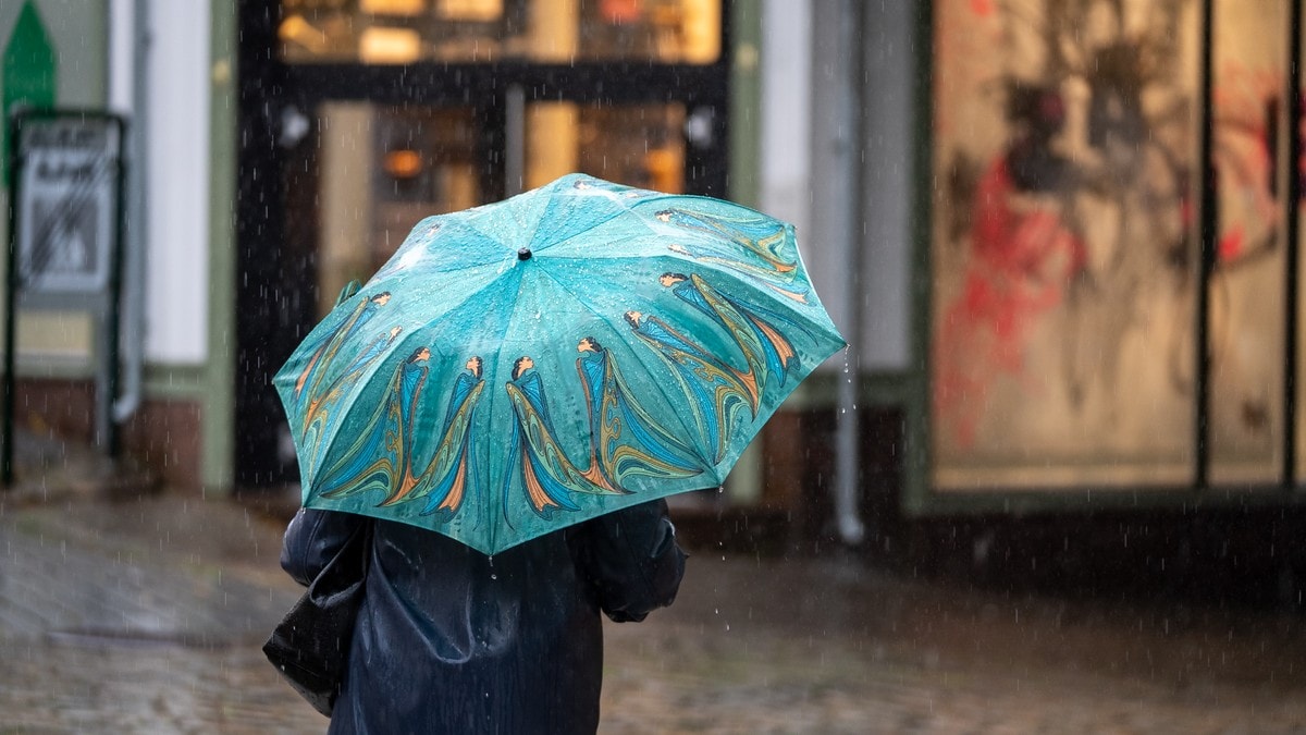 Justerer opp farevarslene: Snart kommer regnet til Østlandet