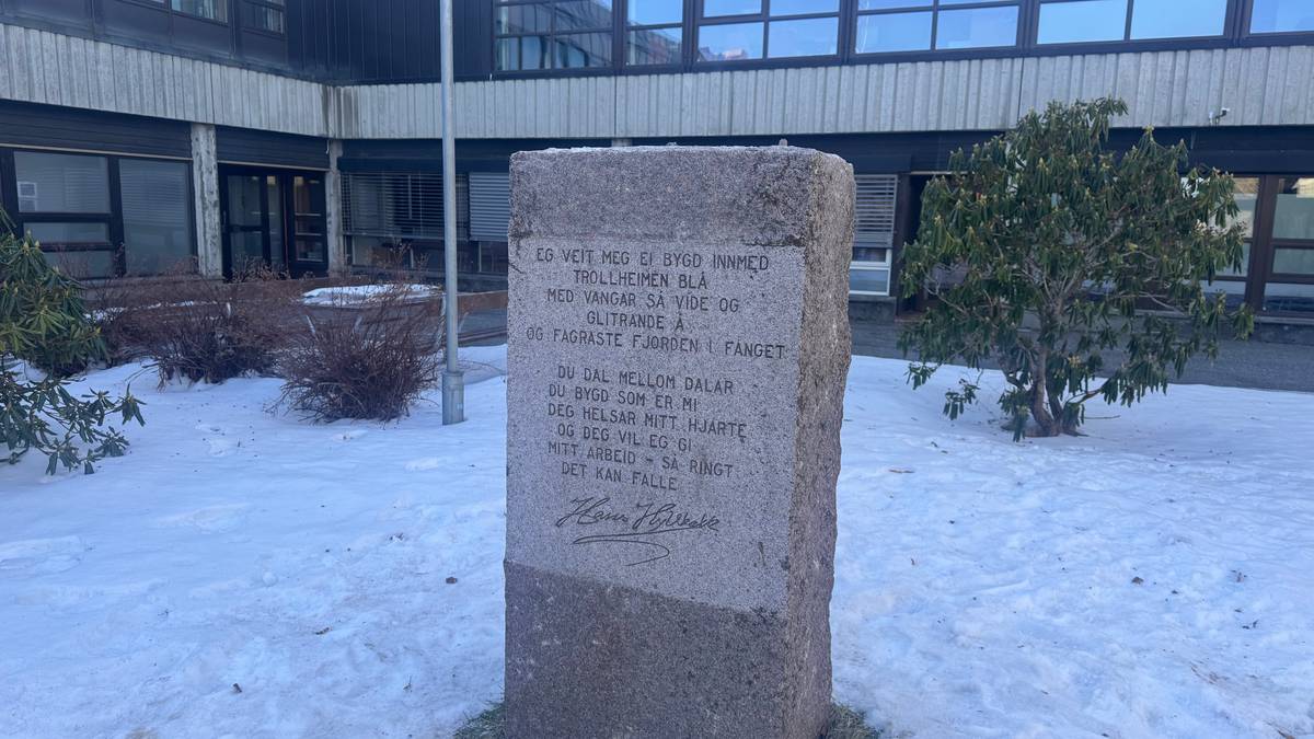 Byste av Hans Hyldbakk forsvant natt til søndag