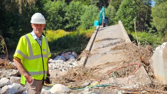 Hans Kortner Ryen, kommunalsjef ved teknisk enhet i Midt-Telemark ved områdene rammet av flom.