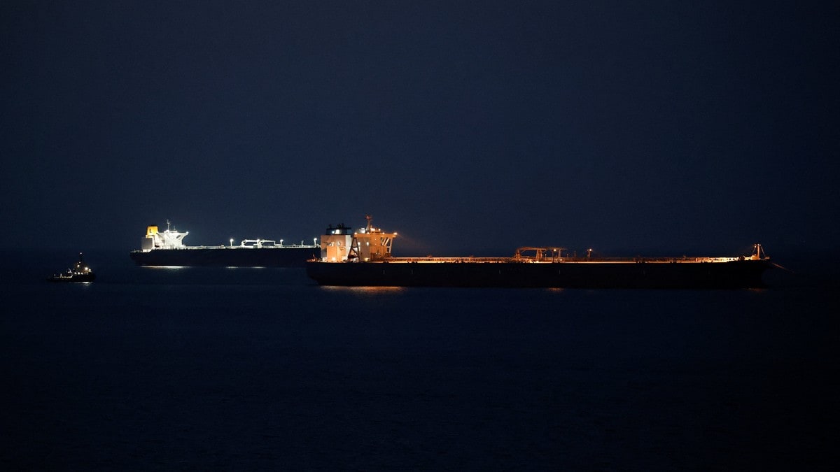 Oljeprisen hopper opp og ned som følge av amerikansk nyhet om Hormuzstredet