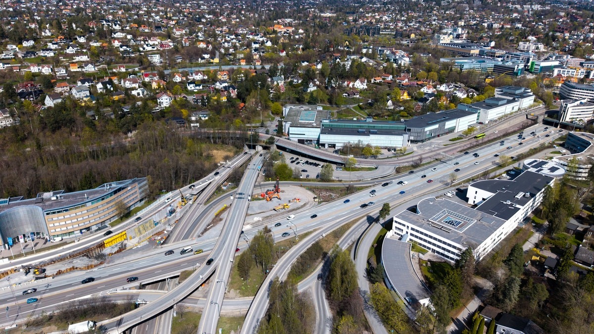 Fornebukrysset på Lysaker i Bærum. E18 med avkjøring til Ring 3 og til Fornebu-området. Krysset er en del av utbyggingen av Vestkorridoren på E18 FOTO: Cornelius Poppe/NTB