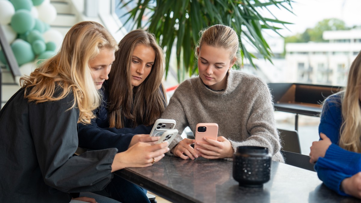 Algoritmene vinner over fornuften når unge er på sosiale medier