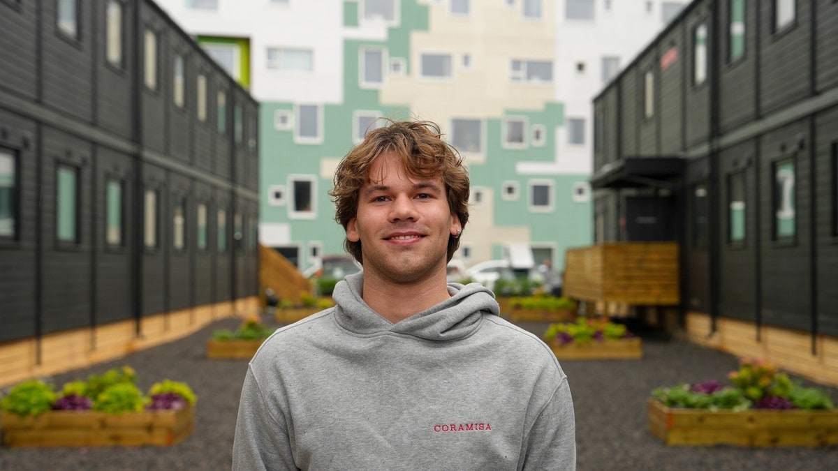 Marius (20) starter studentlivet i en brakke: – Føler meg veldig heldig