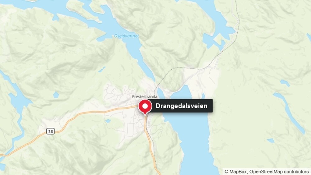 Alvorlig trafikkulykke i Drangedal