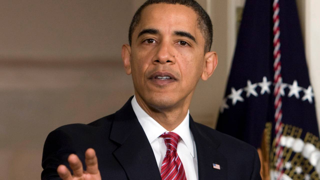 US President Obama speaks to the media after meeting with financial services industry leaders in Washington