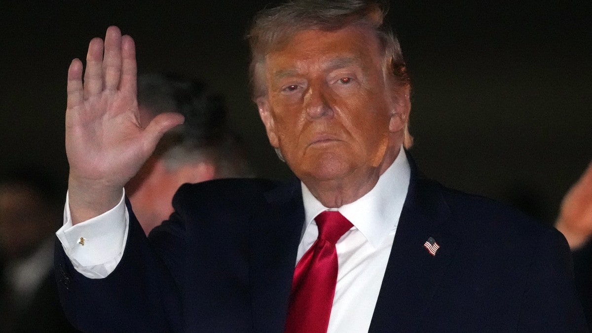 Trump sier amerikansk helikopter ble skutt ned av 