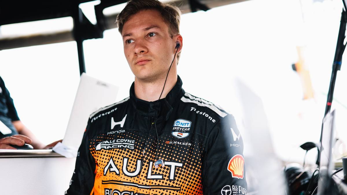 Dennis Hauger langt bak på ovalbane