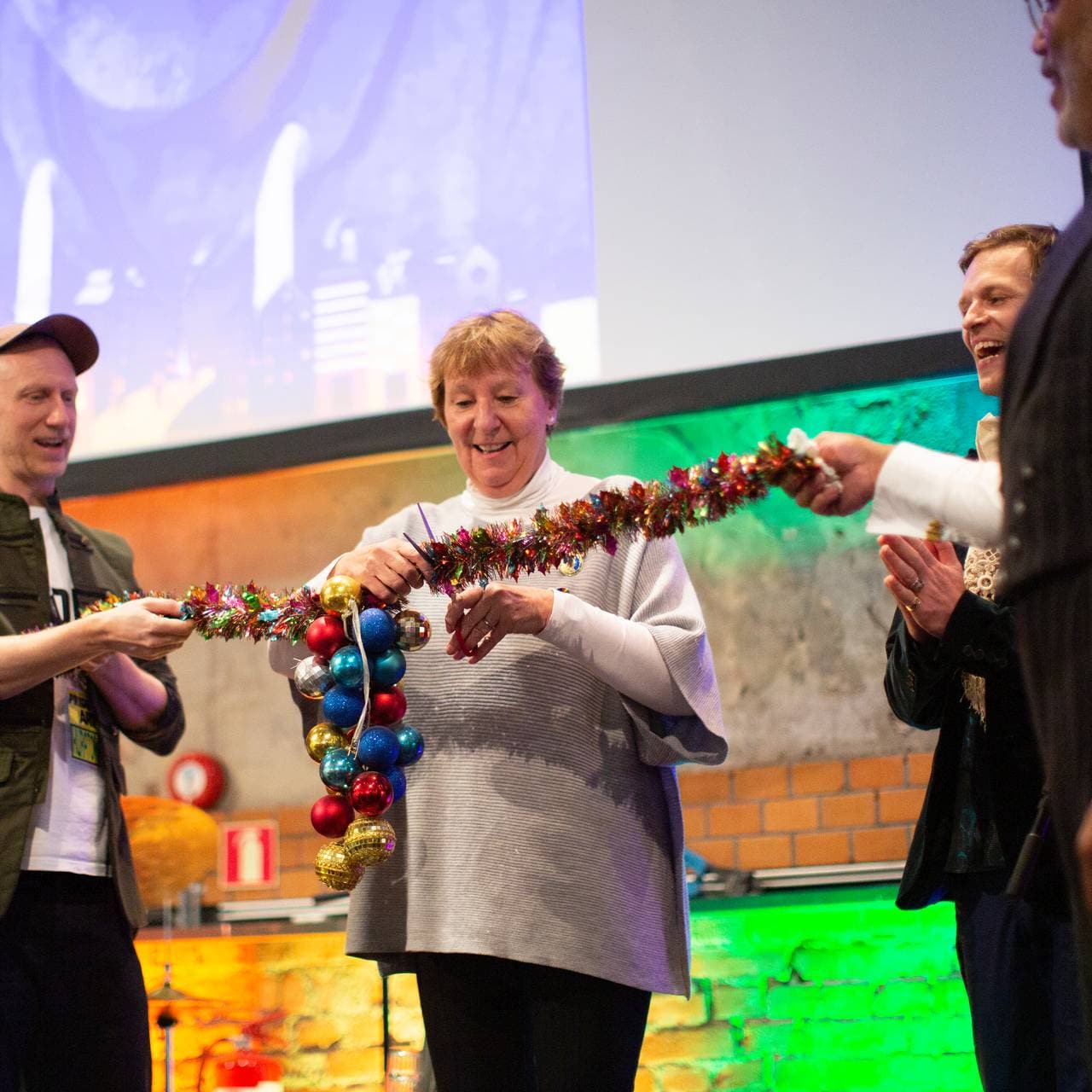 Ordfører i Oslo Marianne Borgen holdt både tale og klippet snor på DOGA fredag kveld.